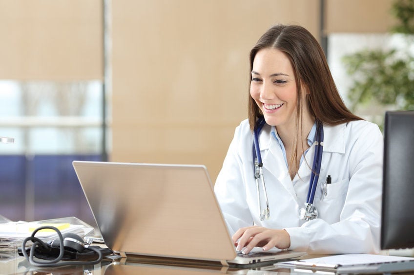 Nurse Using Promo Code for CPR Course