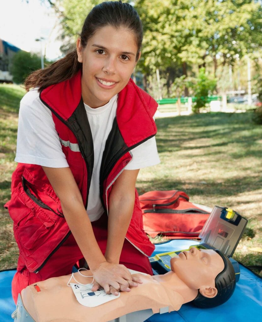 Mujer en curso de RCP